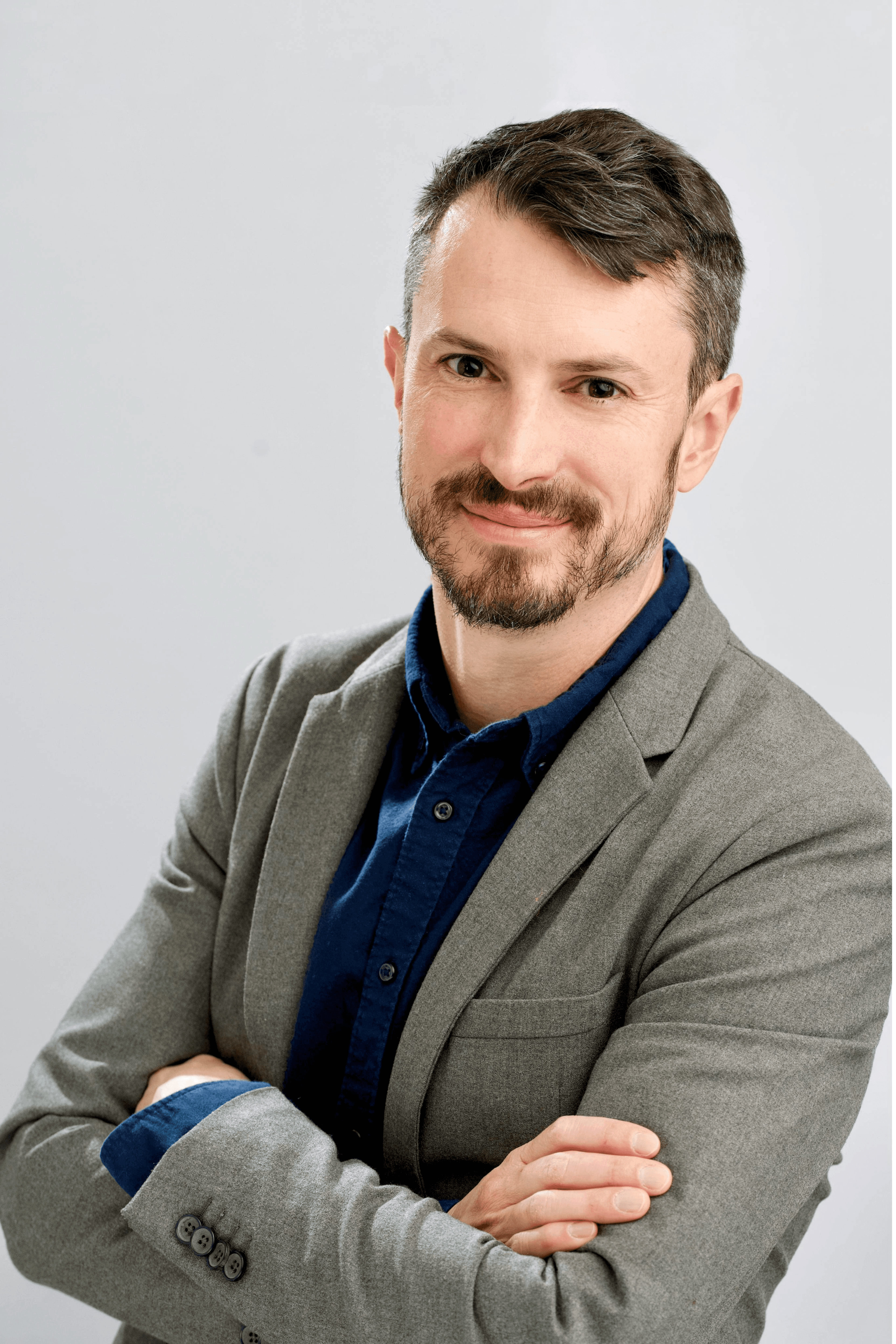 Tom Costello headshot